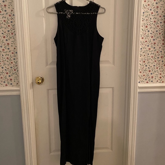 Evening gown - Picture 2 of 3